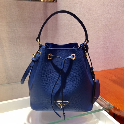 프라다  트라이앵글 로고 버킷백 1BZ032-2  MX