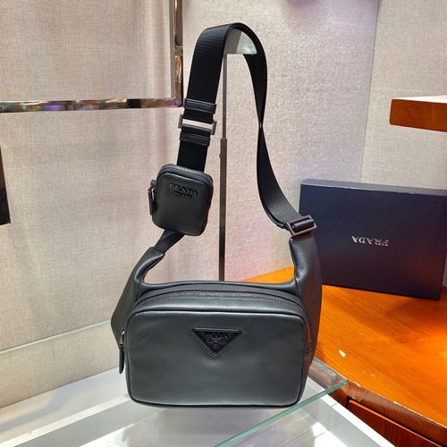 프라다 가죽 파우치 크로스백 2VH127 MX