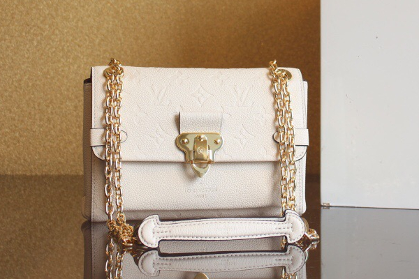 루이비통 모노그램 앙프렝뜨 바뱅 BB M45277 H5