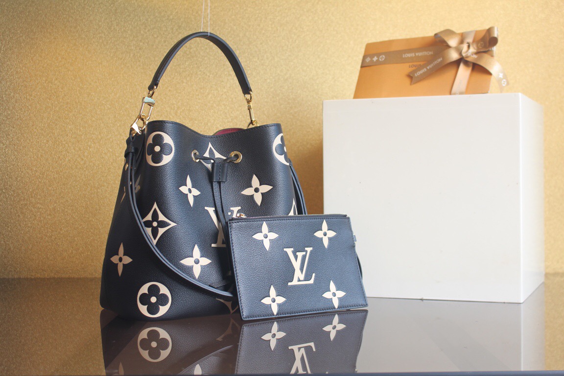 루이비통 앙프렝뜨 네오노에 MM M45497 H5