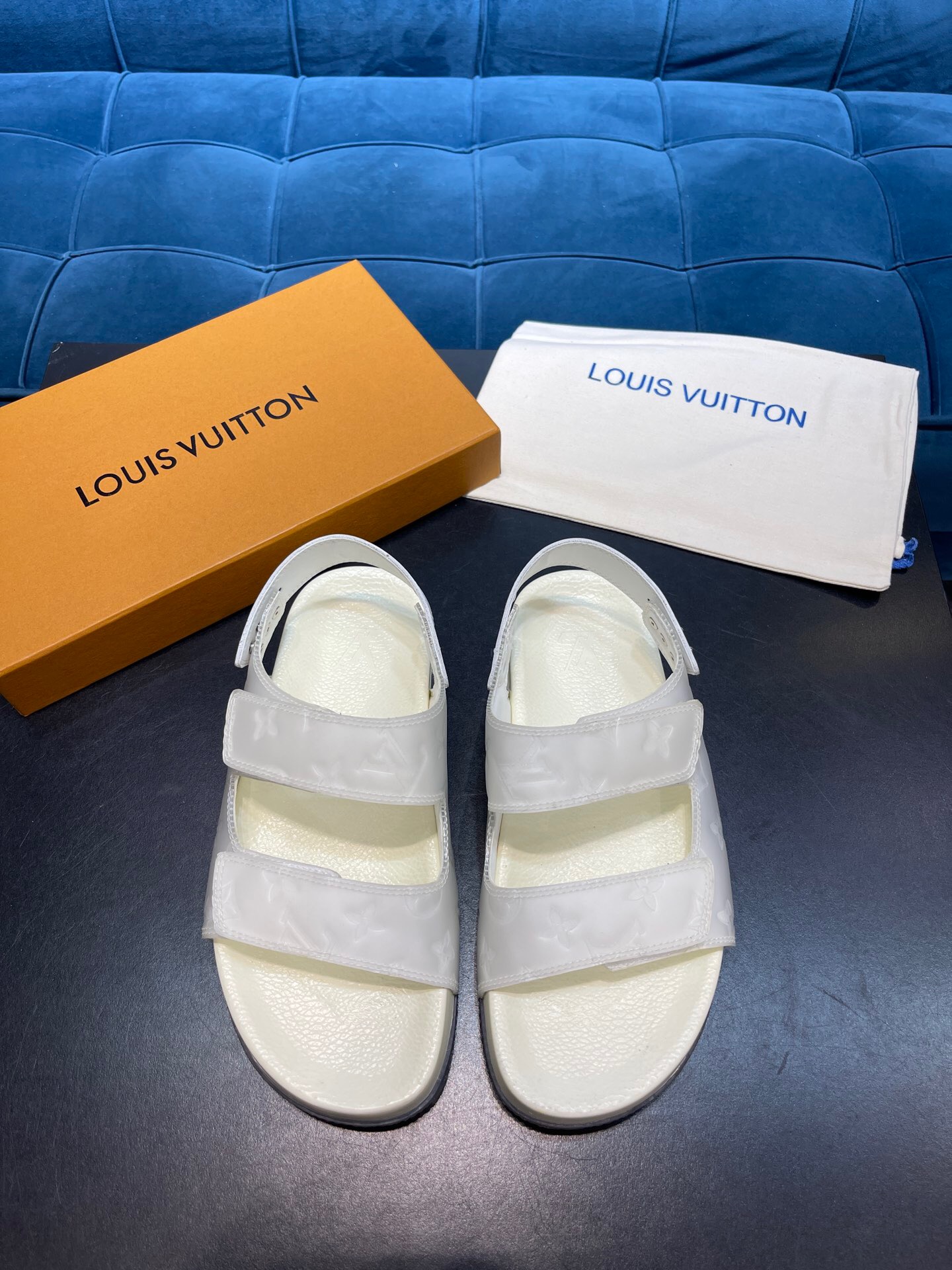 루이비통 2022 남성용 샌들 LV069 SH-H