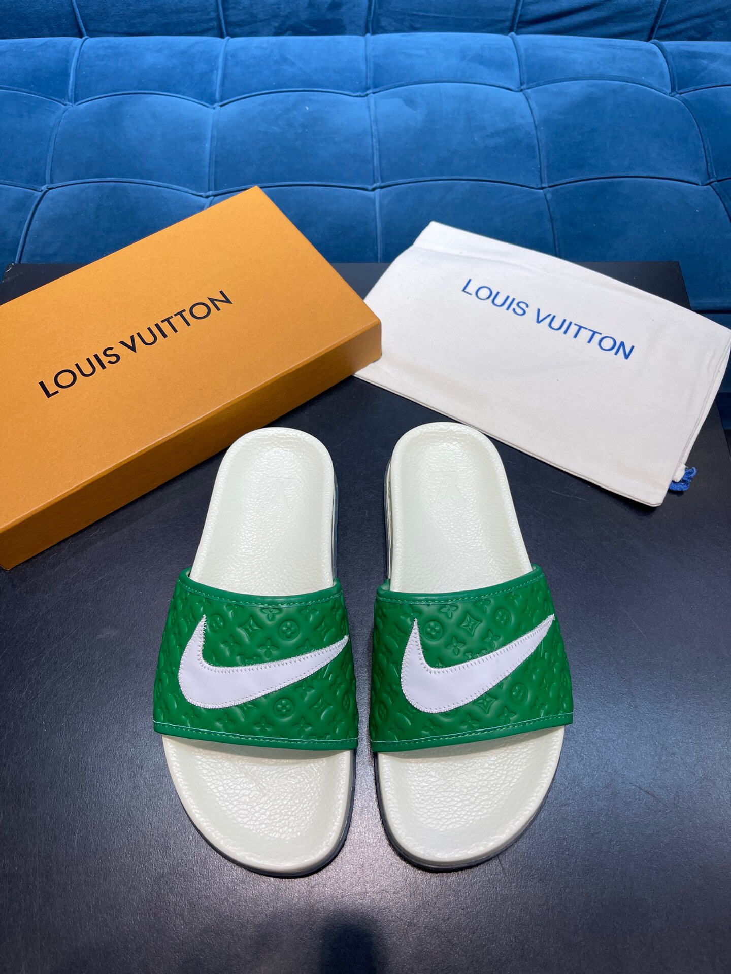 루이비통 2022 남성용 슬리퍼 LV102 SH-H