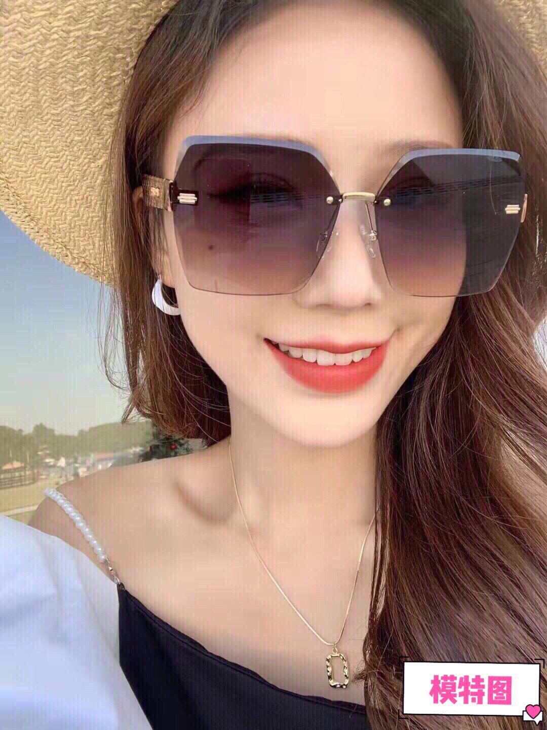 펜디 2022 여성용 선글라스 FD002 SG1-A