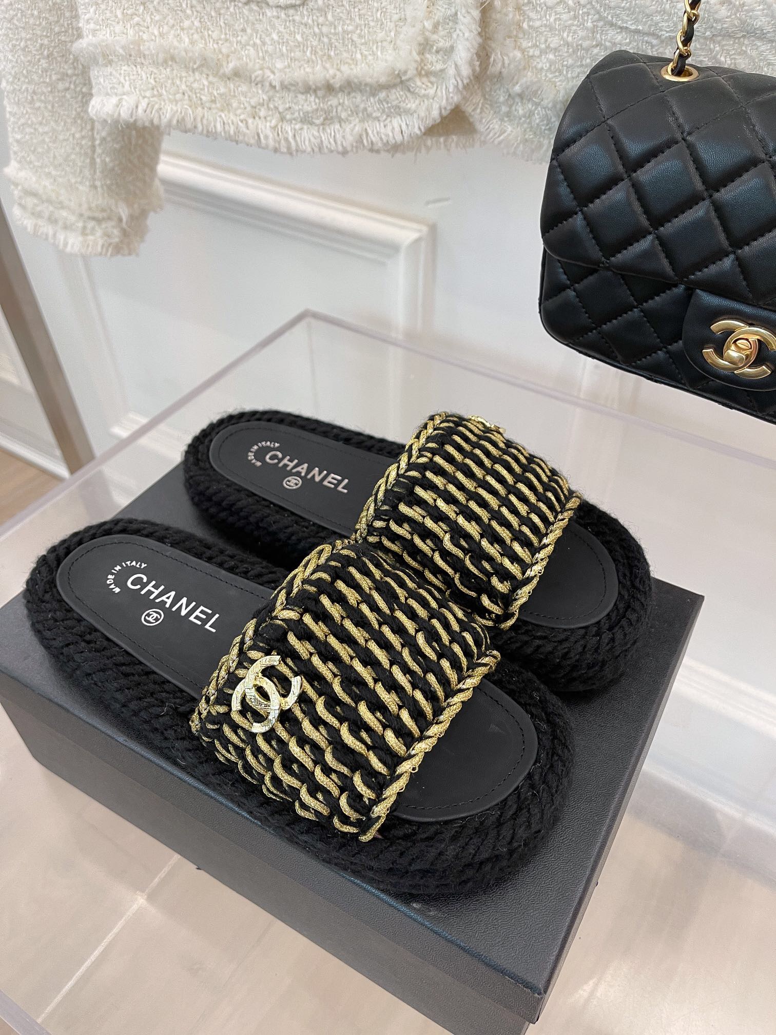 샤넬 2022 여성용  슬리퍼 WA681 SH-D