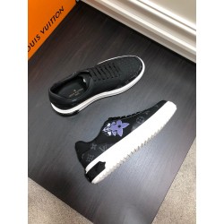 루이비통 2022 남성용 스니커즈 LV144 SH-E