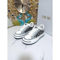 크리스챤 디올 2022 남여공용 스니커즈 CD073 TM-S