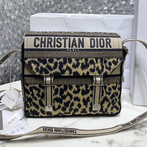 크리스챤 디올  미듐  캠프백   CD019 LI