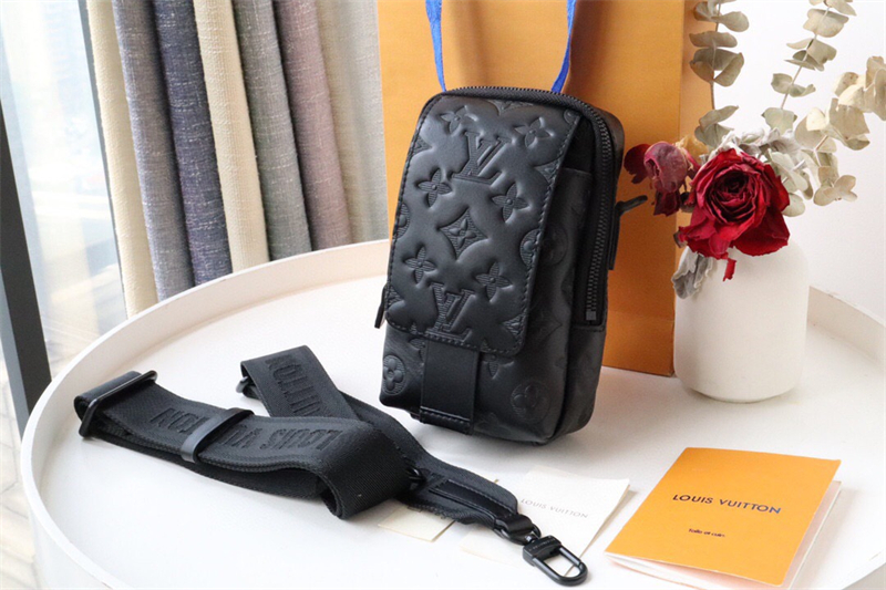 루이비통 플랩 더블 폰 파우치 M81005 XL