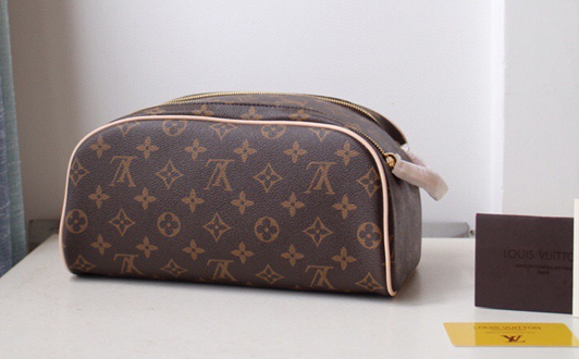 루이비통 토일레트리 클러치백 M47528 XL