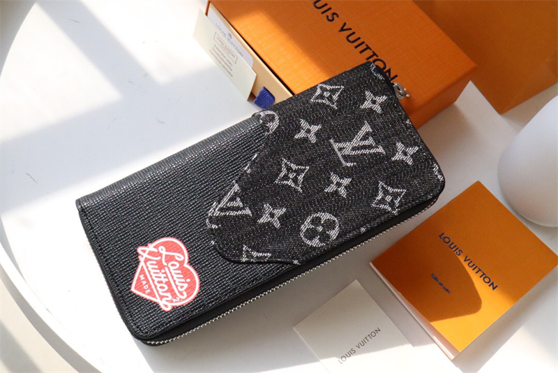 루이비통  지퍼 장지갑 M81107 XL