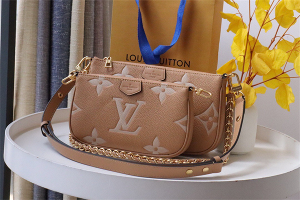 루이비통 멀티 포쉐트 악세수아 숄더백 M80399 XL