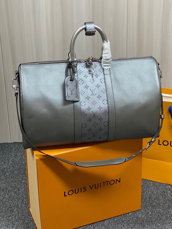 루이비통 키폴 반둘리에 50 M53766 XL