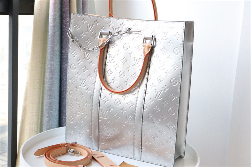 루이비통 모노그램 미러 캔버스 삭 플라 토트백 M45884 XL