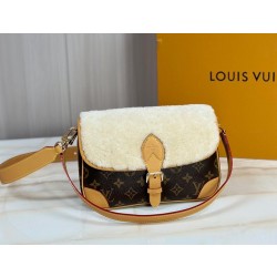 루이비통 다이앤 모노그램 시어링 M46317 XL