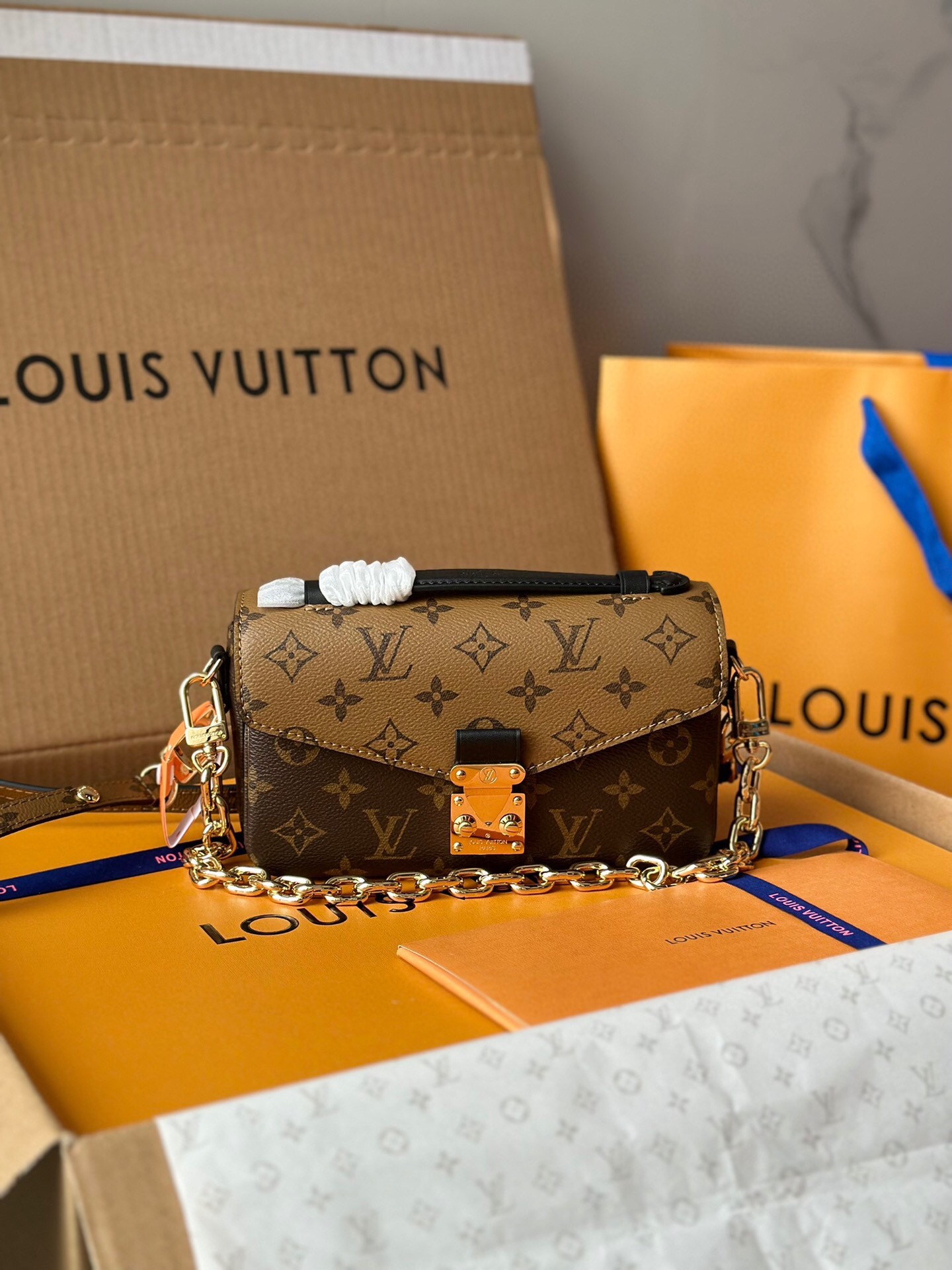 루이비통 포쉐트 메티스 이스트 웨스트 M46279 XL