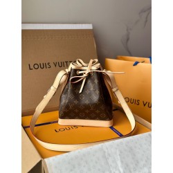 루이비통 노에 BB 모노그램 M40817 XL