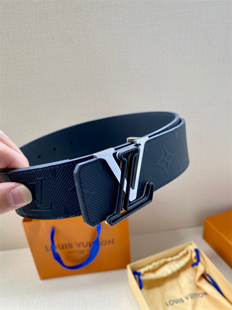루이비통 2022 남성용 벨트 LV065 BT1