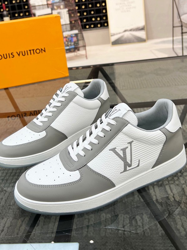 루이비통 2022 남성용 스니커즈 LV215 SH-H