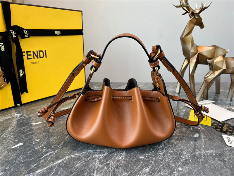 펜디 포모도리노 가죽 미니백 8BS059 ZP