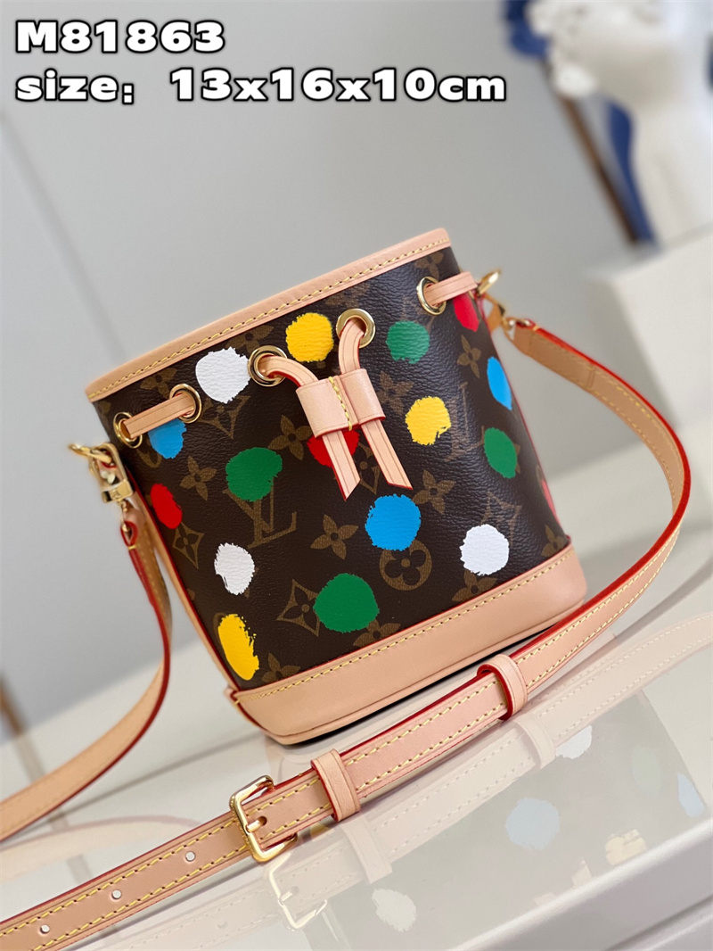 루이비통 X 쿠사마 나노노에 버킷백 M81863 GZ