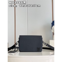 루이 비통 패스트라인 웨어러블 월릿 크로스백M82085 GZ