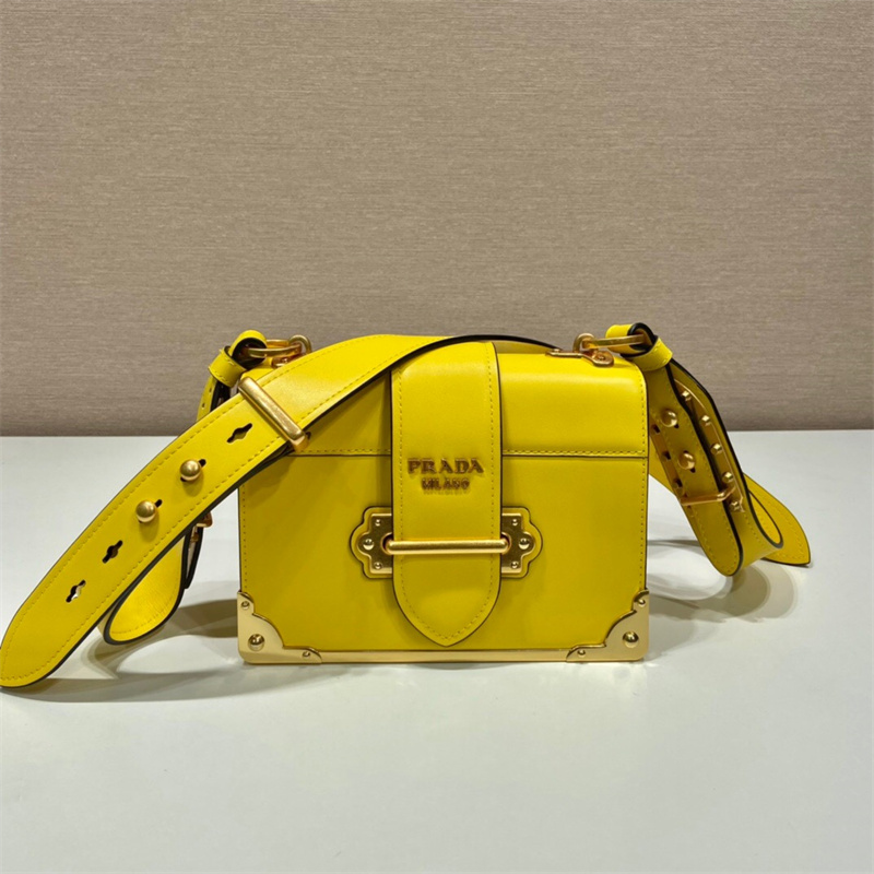 프라다 카이에  여자 숄더백 1BD045 PD1-B