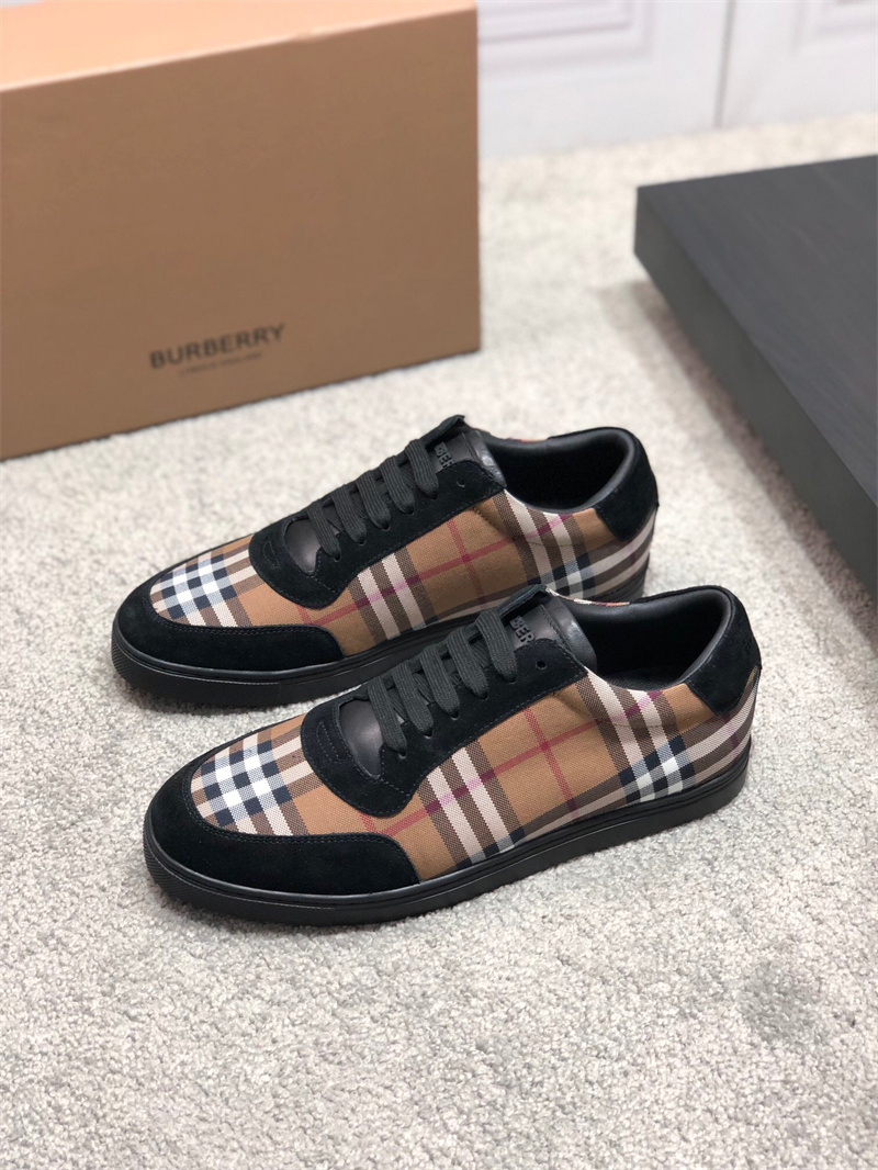 버버리 2023 남성용 스니커즈 BU073 SH-E