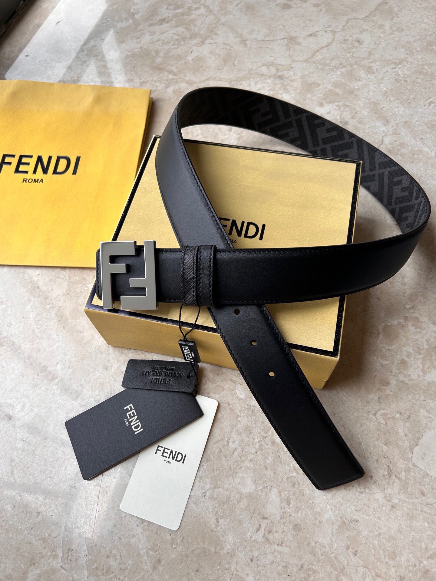 펜디 2023 남성용 양면벨트 FD031 GD