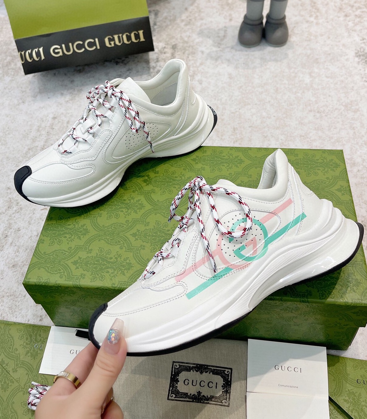 구찌 2024 여성용 스니커즈 WA3076 SH-D