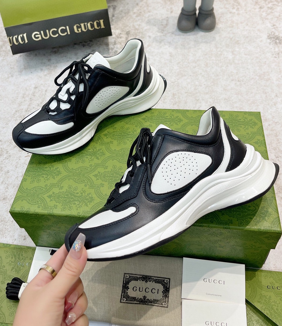 구찌 2024 여성용 스니커즈  WA3077 SH-D