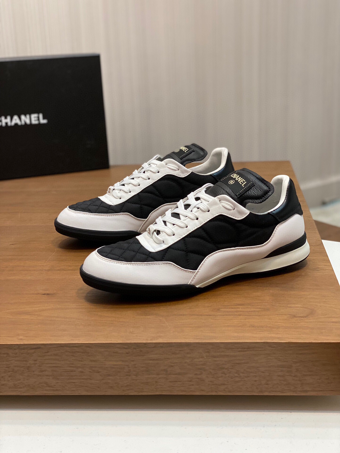 샤넬 2024 남성용 스니커즈 CN027 SH-E