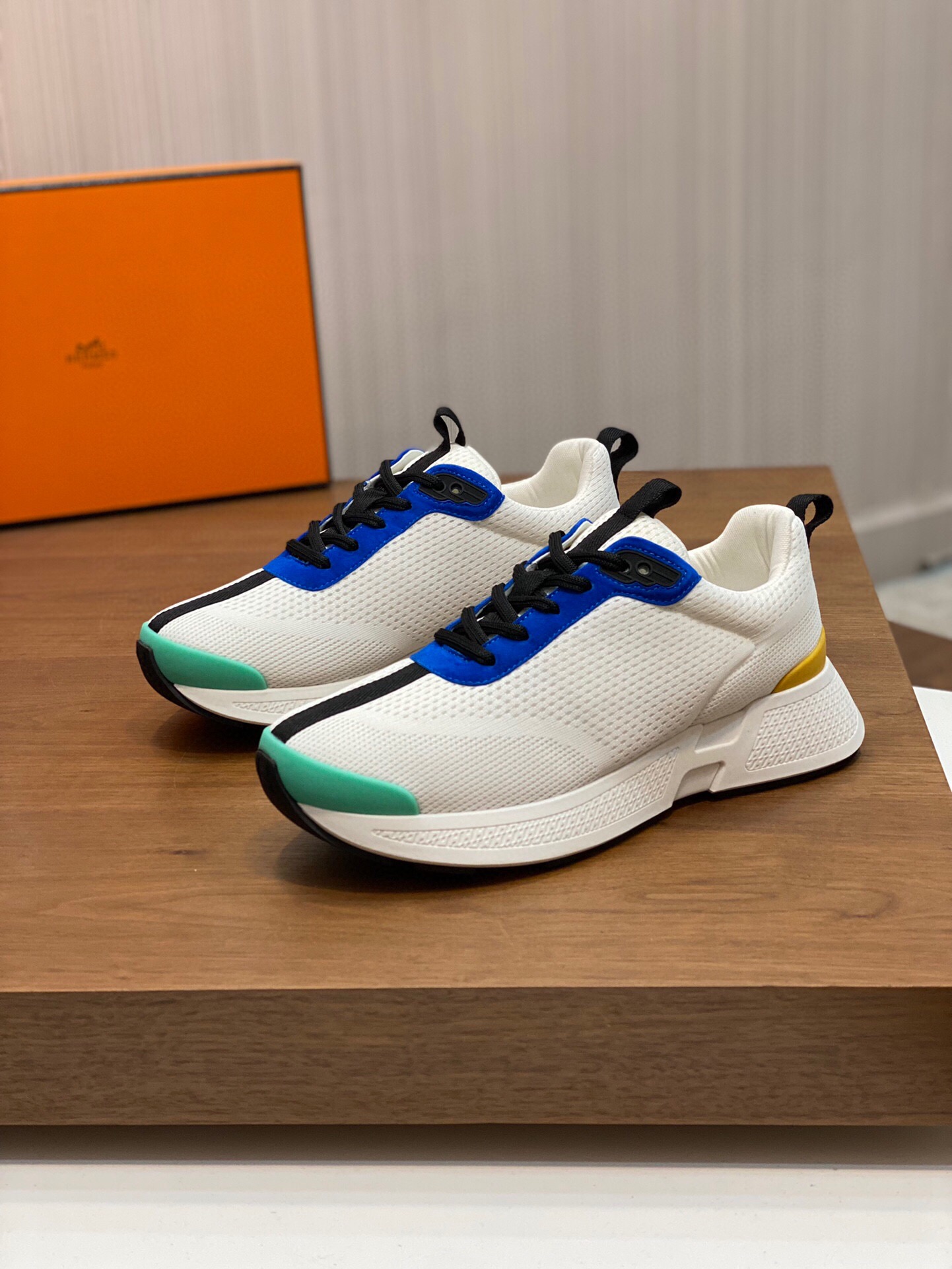 에르메스 2024 남성용 스니커즈 HM341 SH-E