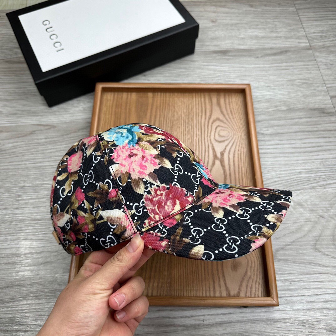 구찌 남여공용 볼캡모자 SN824 GT