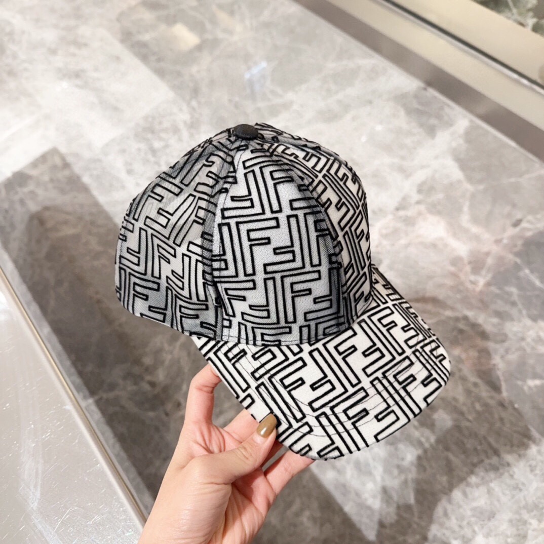 펜디 남여공용 볼캡모자 SN842 SG1-A