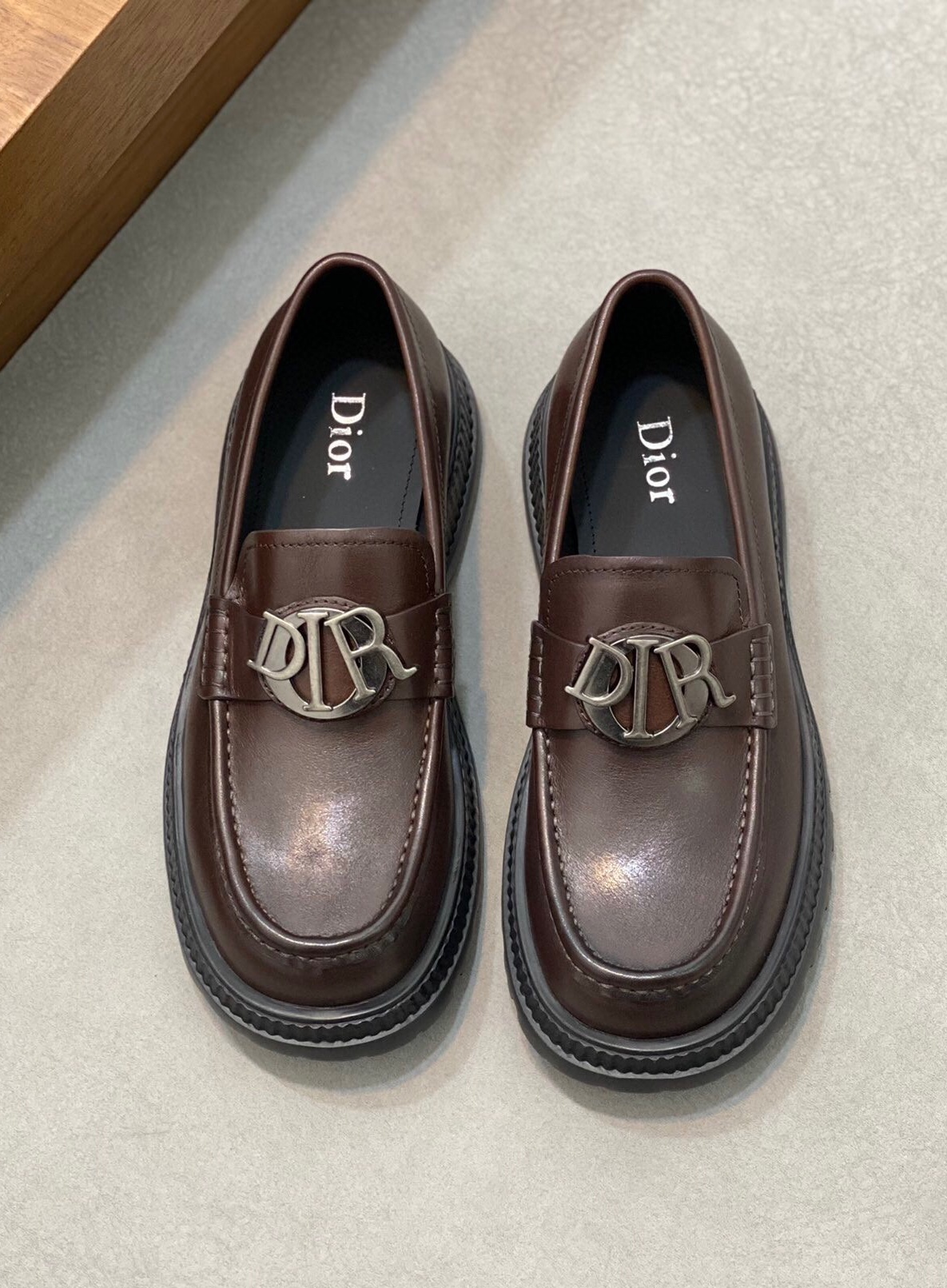 크리스챤 디올 2024 남성용 로퍼 CD211 SH-E