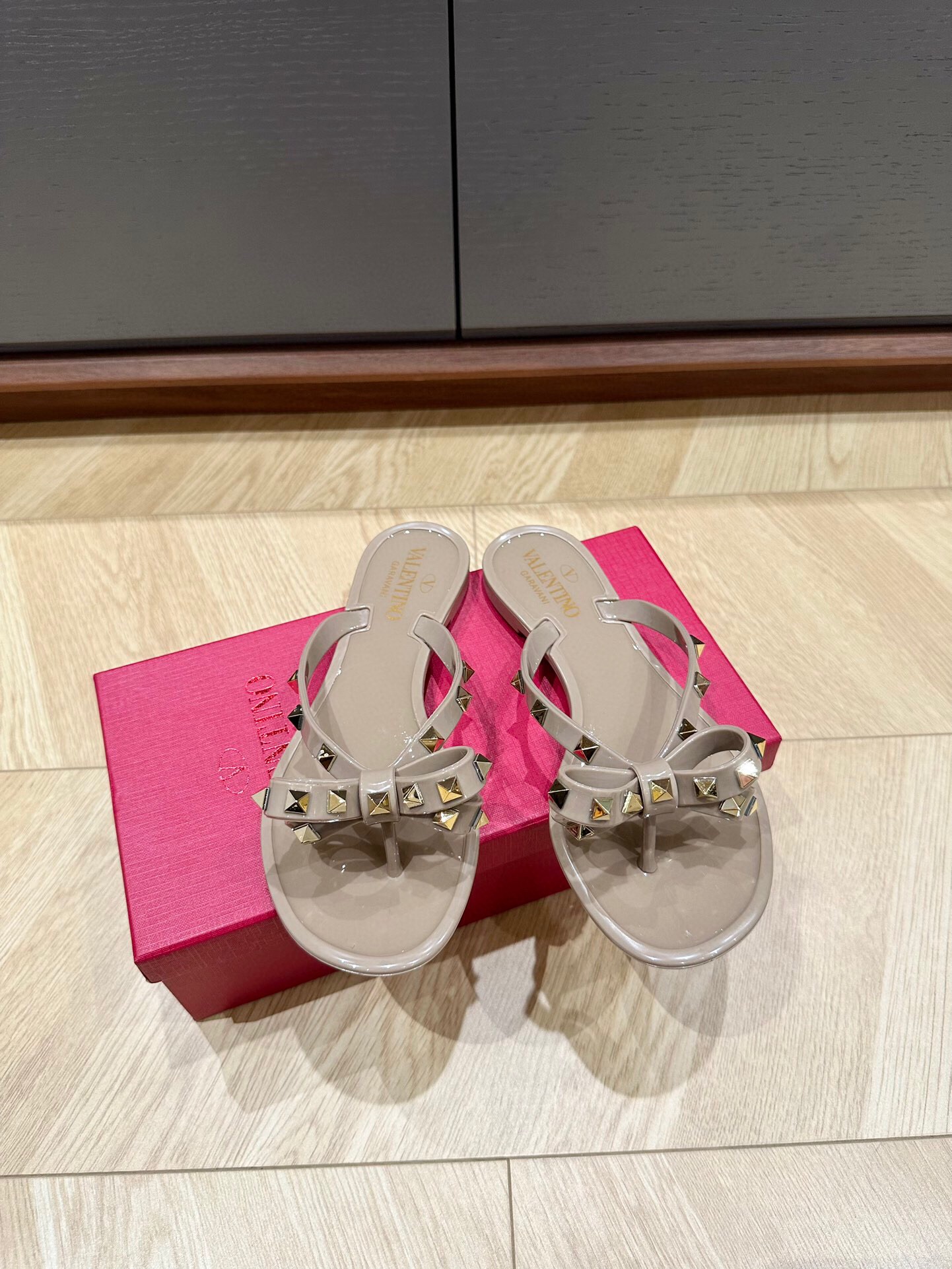 발렌티노 2024 여성용 PVC 슬리퍼 WA3324 OS