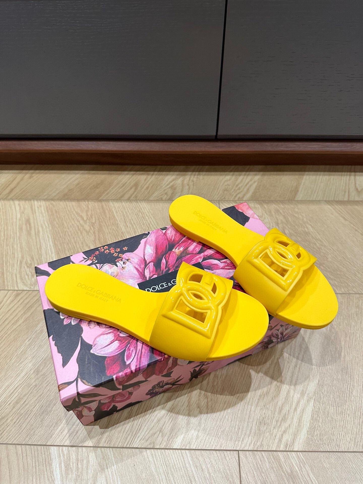돌체앤가바나 2024 여성용 PVC 슬리퍼 WA3339 OS