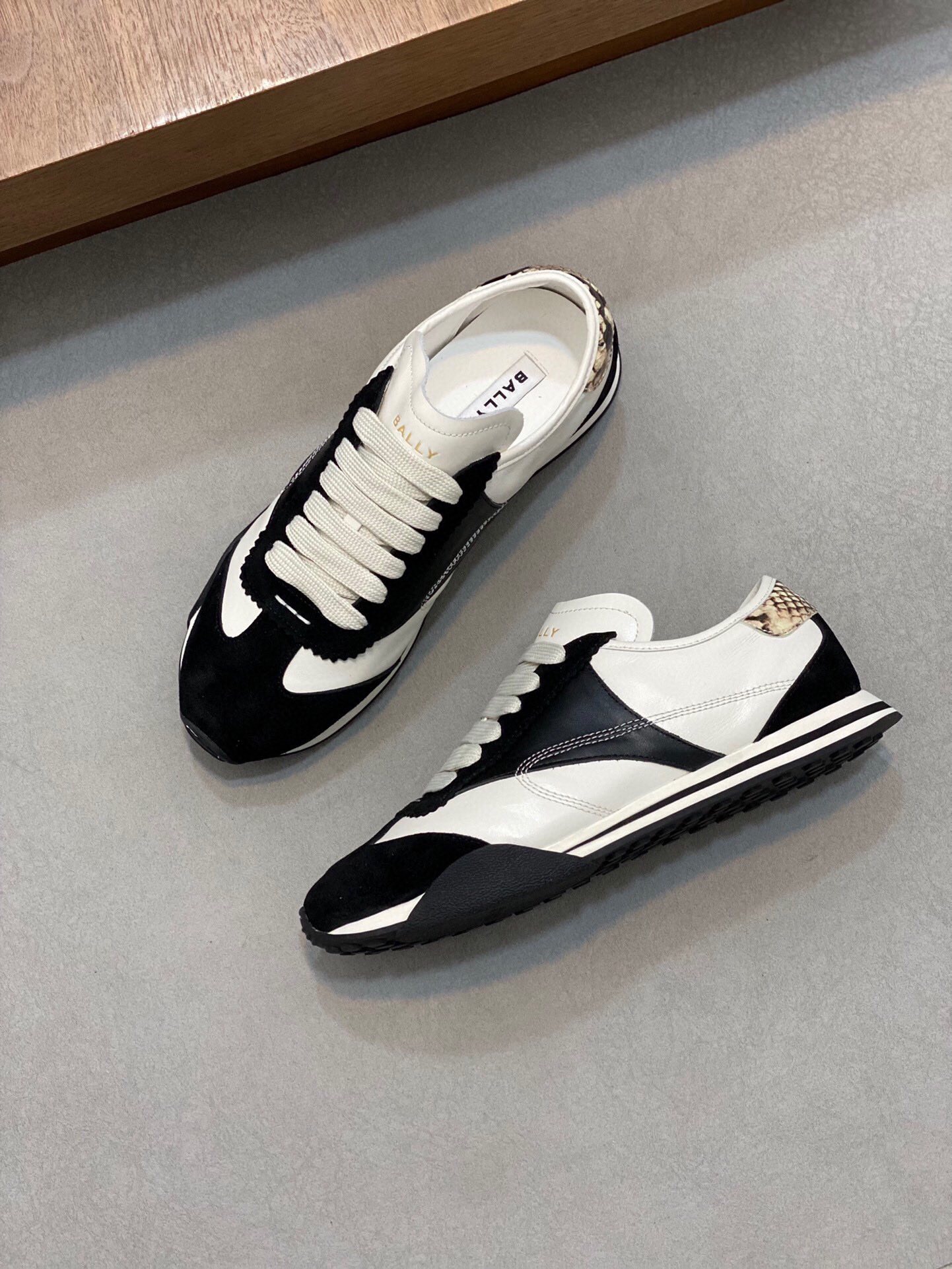 발리 2024 남성용 스니커즈 BL059 SH-E