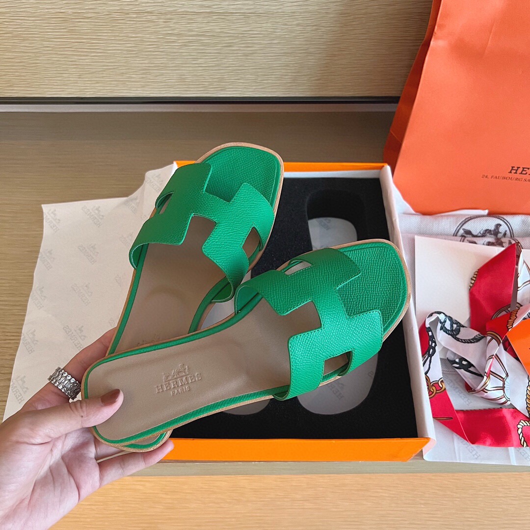 에르메스 2024 여성용  슬리퍼 WA3721 DN