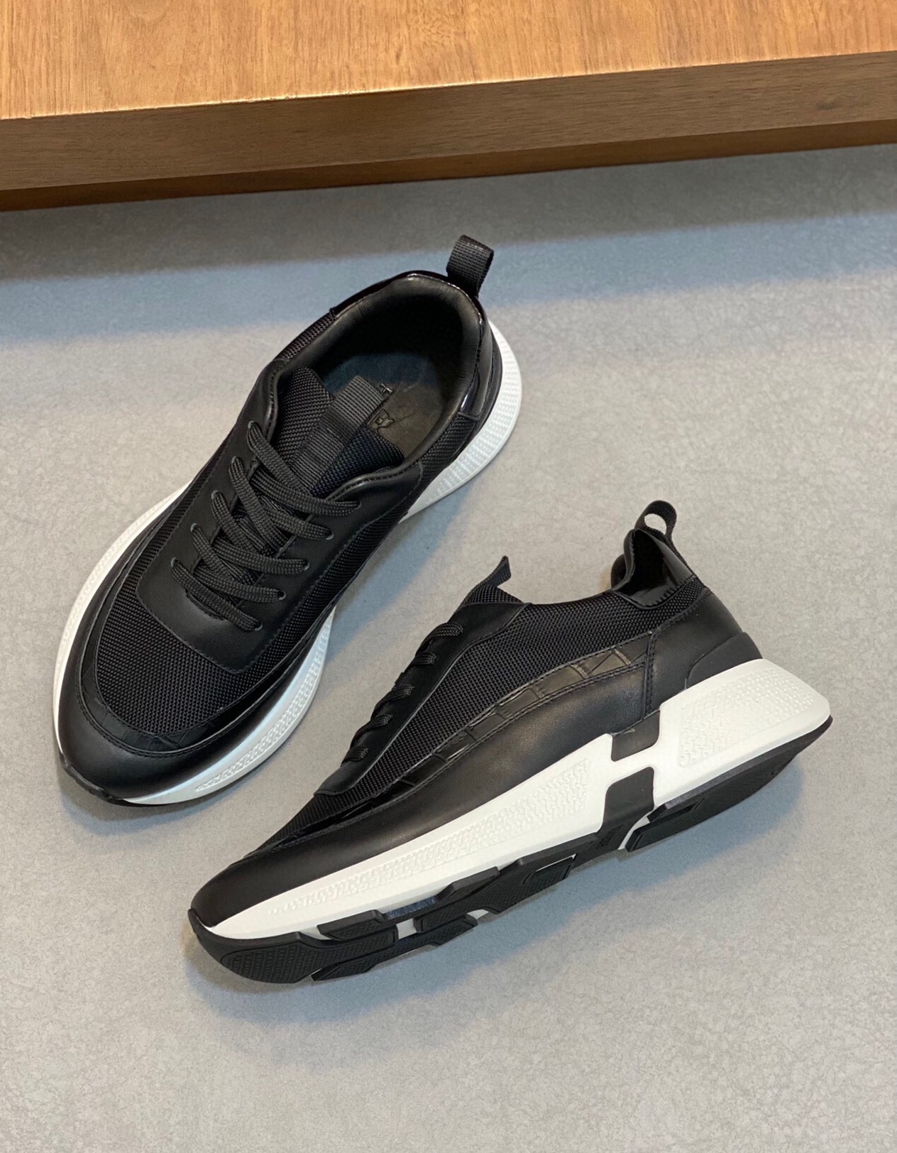 에르메스 2024 남성용 스니커즈 HM350 SH-E