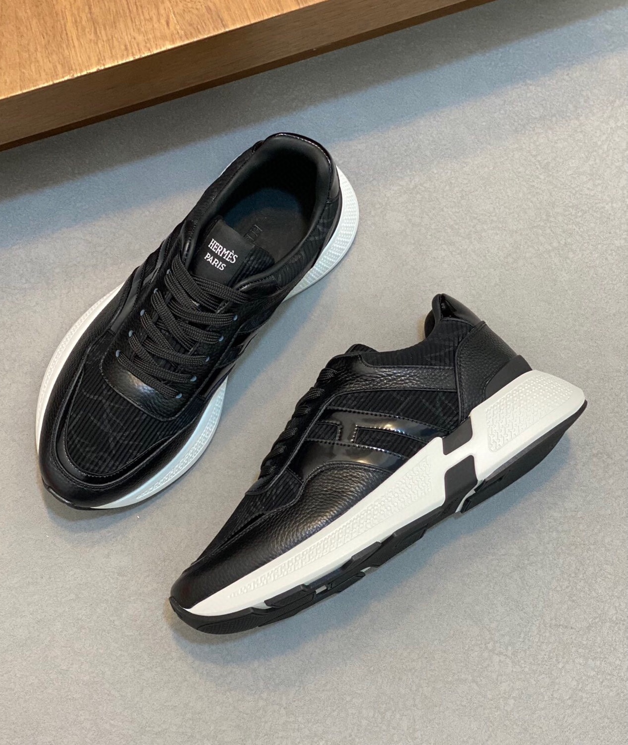 에르메스 2024 남성용 스니커즈 HM356 SH-E