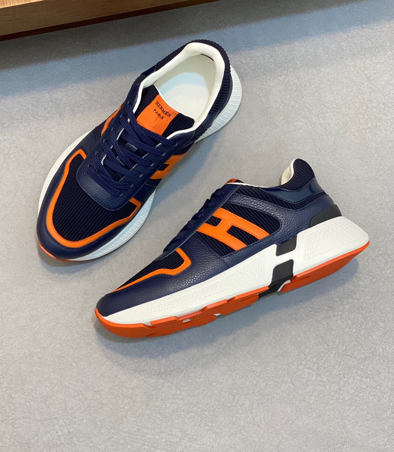 에르메스 2024 남성용 스니커즈 HM360 SH-E
