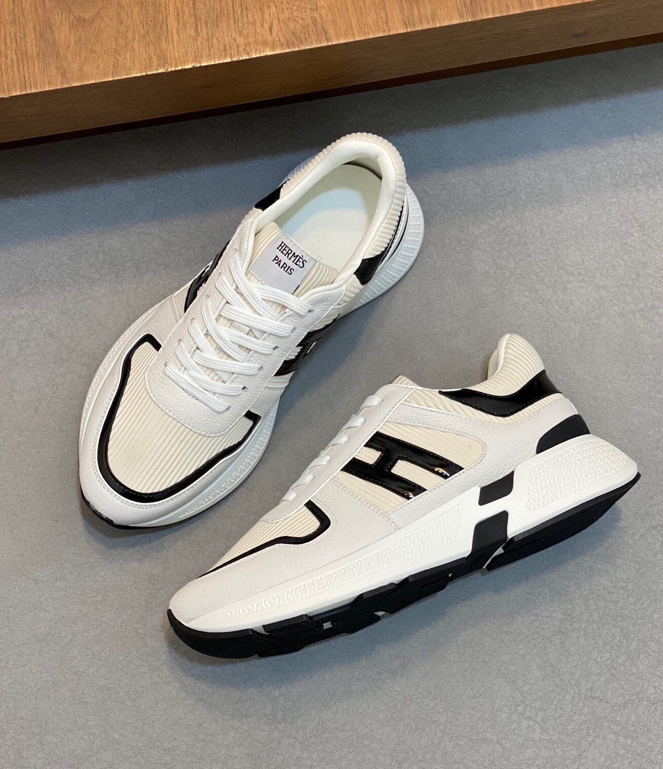 에르메스 2024 남성용 스니커즈 HM362 SH-E