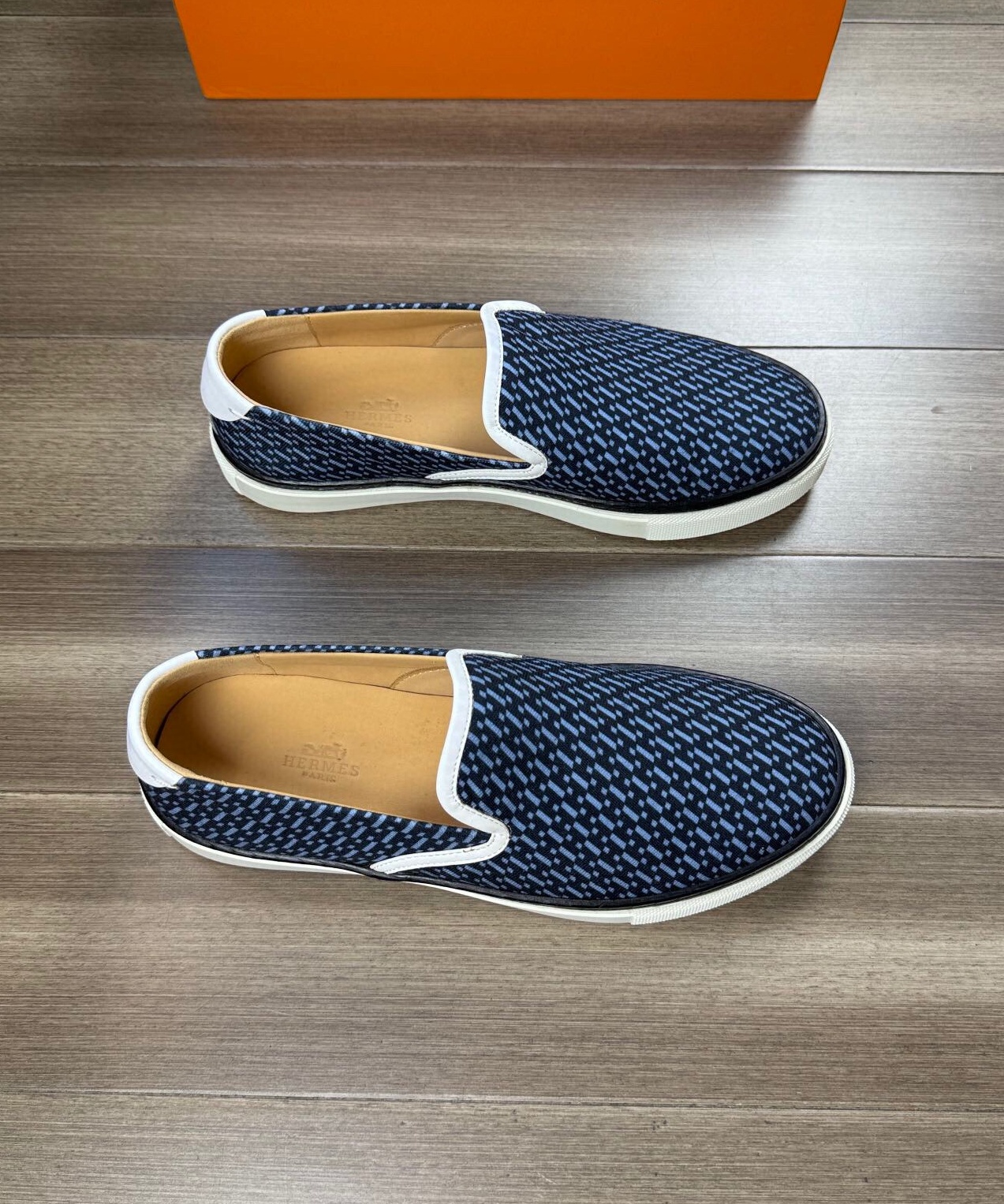 에르메스 2024 남성용 스니커즈 HM367 SH-E