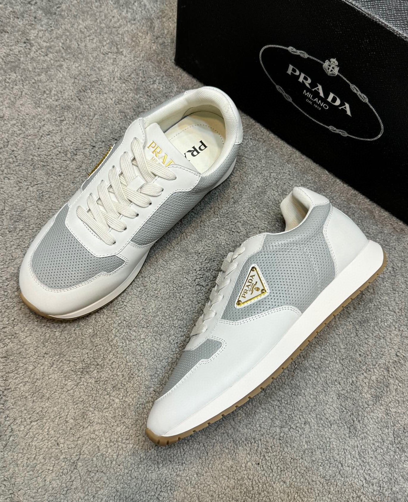 프라다 2024 남성용 스니커즈 PD493 SH-E