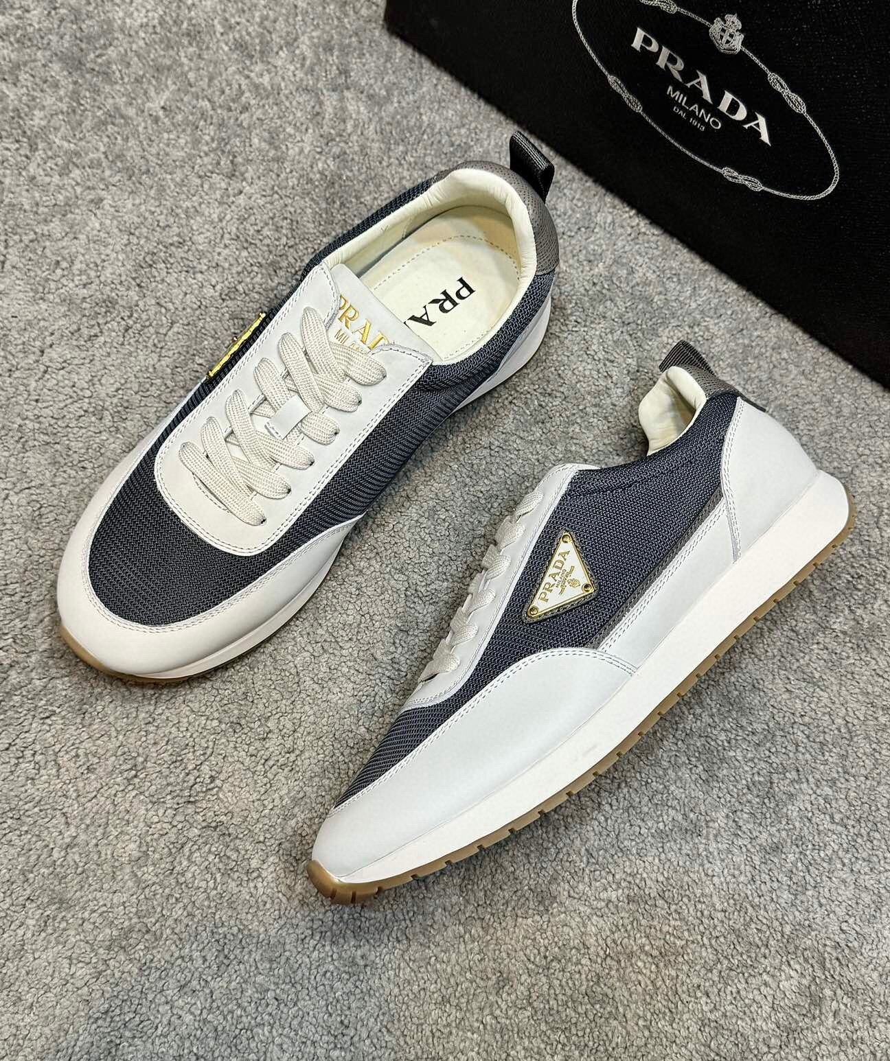 프라다 2024 남성용 스니커즈 PD499 SH-E