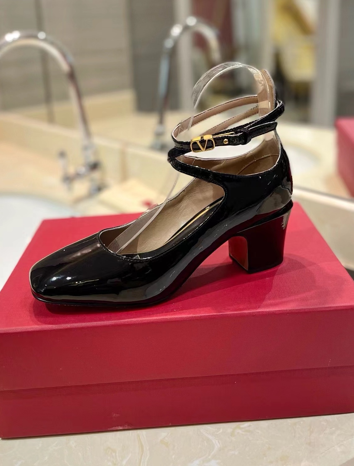 발렌티노 2024 여성용 펌프스WA3891 DN