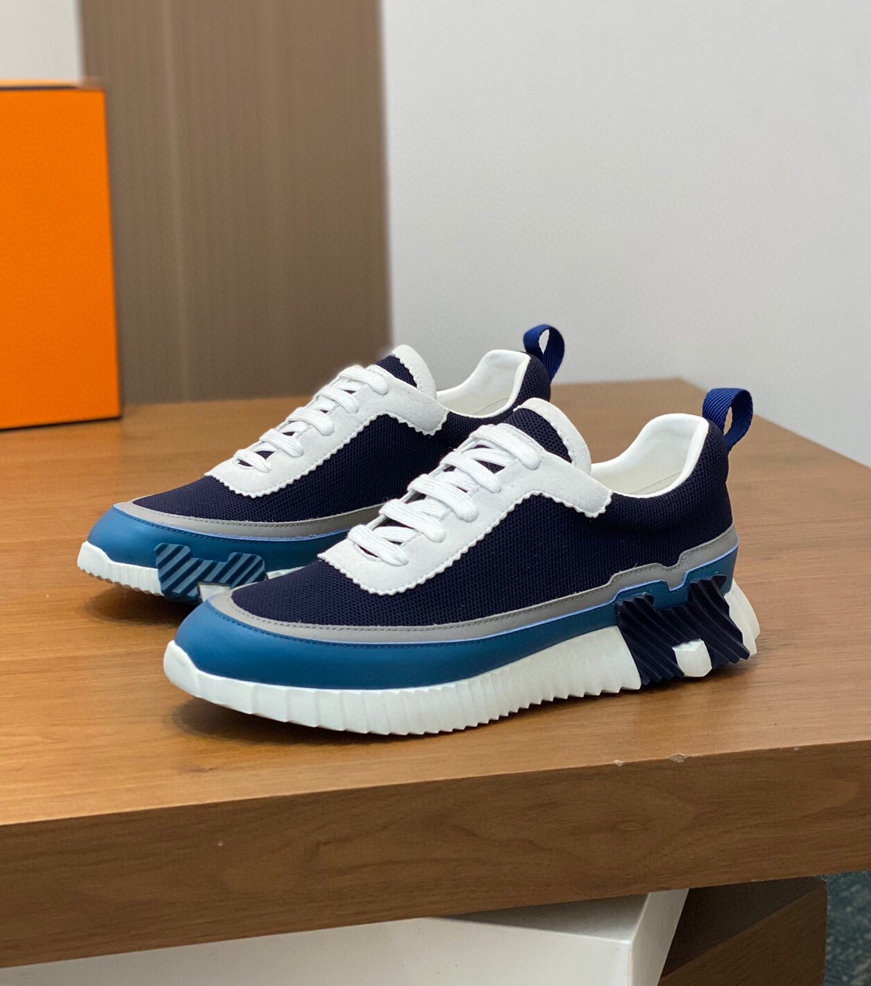 에르메스 2024 남성용 스니커즈 HM382 SH-E