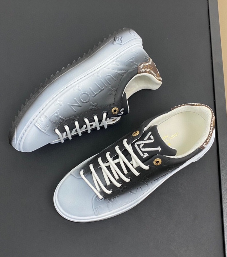 루이비통 2024 남여공용 스니커즈 LV626 SH-E