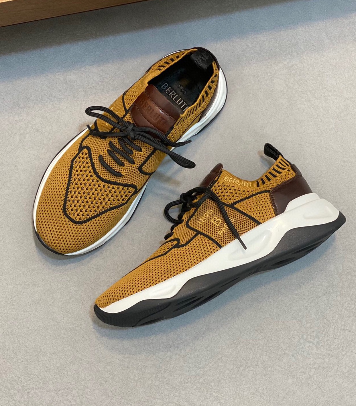 벨루티 2024 남성용 스니커즈 BL077 SH-E